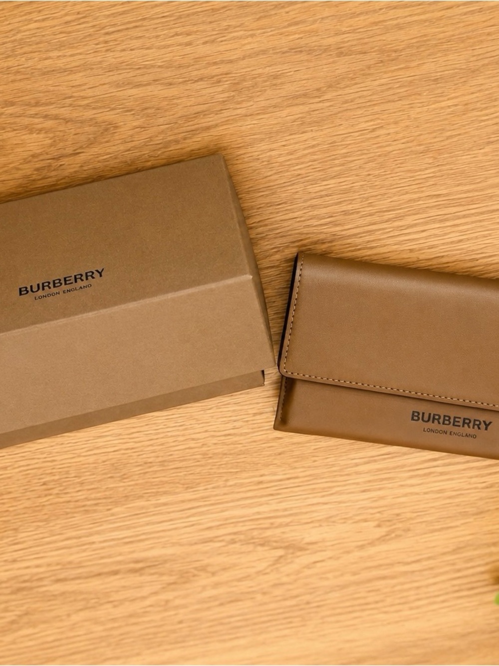 Burberry White Shield Sunglasses with Brown Gradient Lens - Picture 6 of 6
